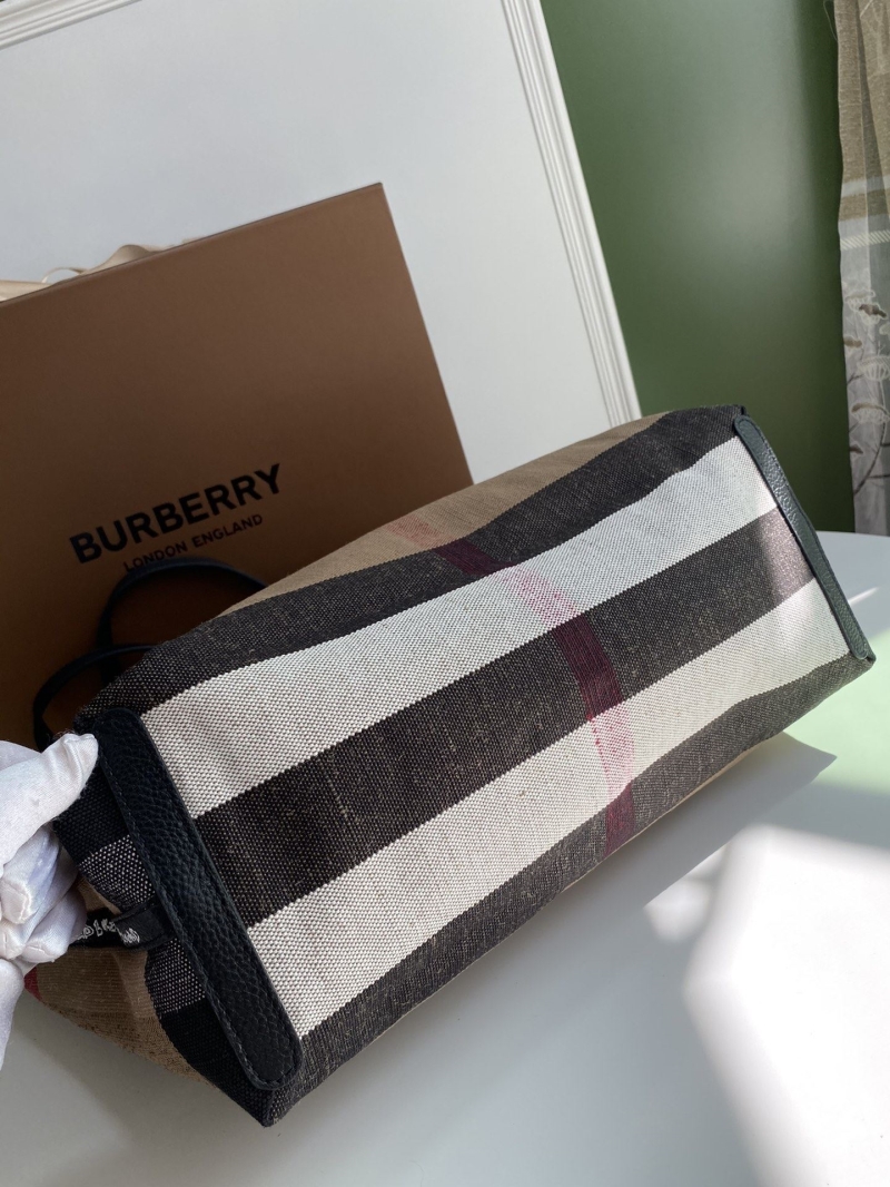 Bv*b*rry shopping bags